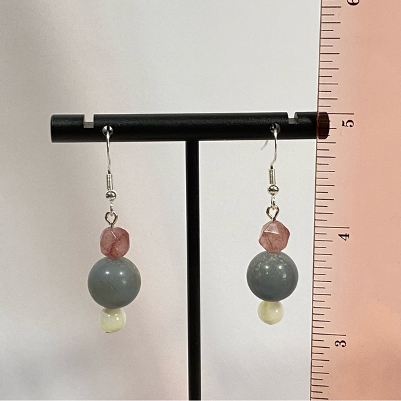 ‘The Lady Grantham’ Earrings - Picture 3 of 3